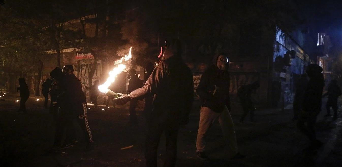 Παπακώστα και Γεροβασίλη ακούν; «Τρέμουμε να βγούμε από το σπίτι», δηλώνουν οι κάτοικοι των Εξαρχείων (βίντεο)